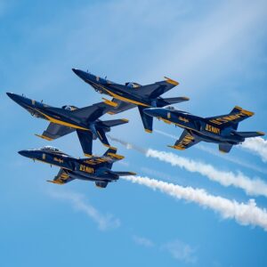 Read more about the article Blue Angels Soar Over Annapolis